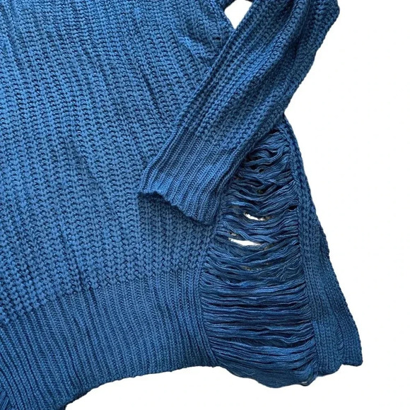 Mark Blue Distressed Sweater M - Picture 3 of 3